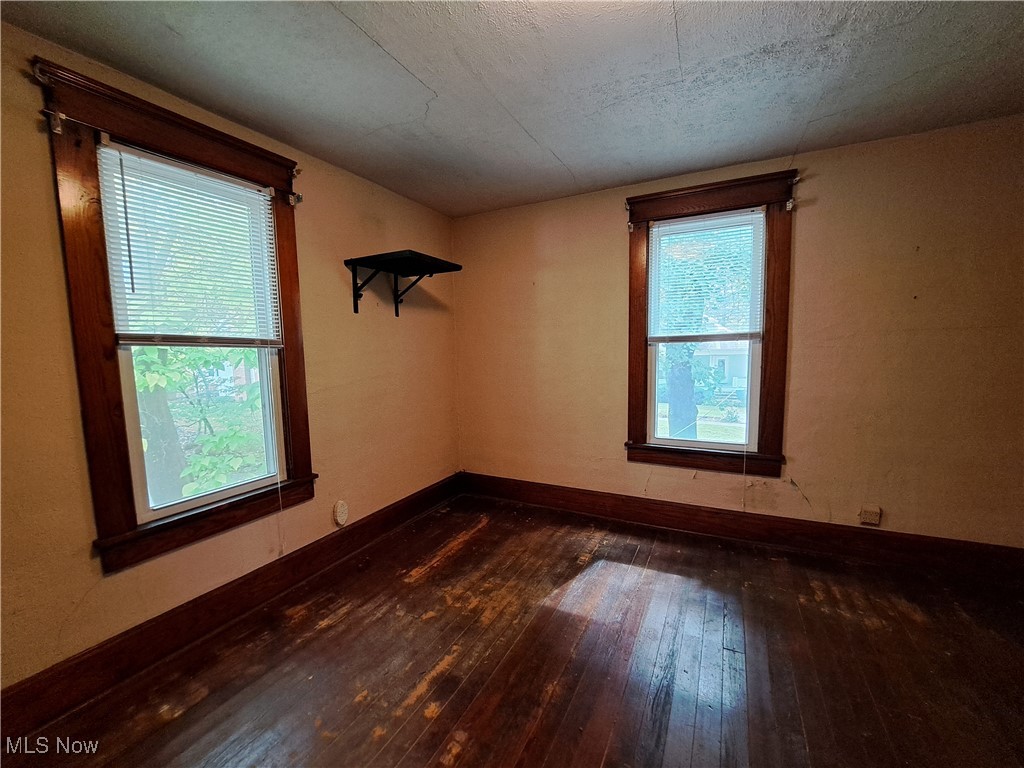 139 East Street Lore City OH 43755