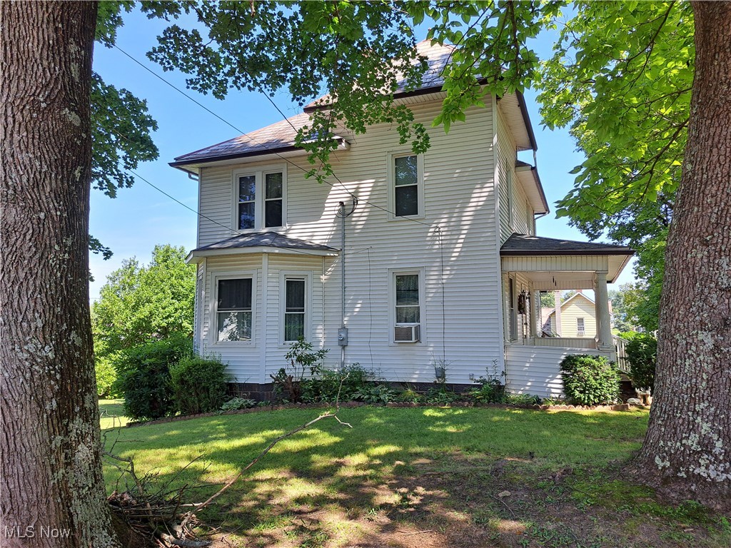 139 East Street Lore City OH 43755