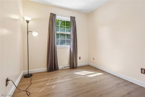 1283 Denise Drive Kent OH 44240