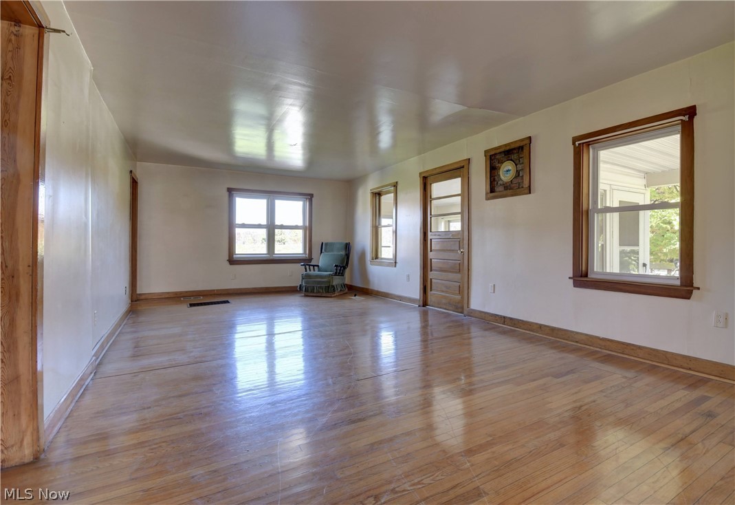 9291 N Girdle Road Middlefield OH 44062
