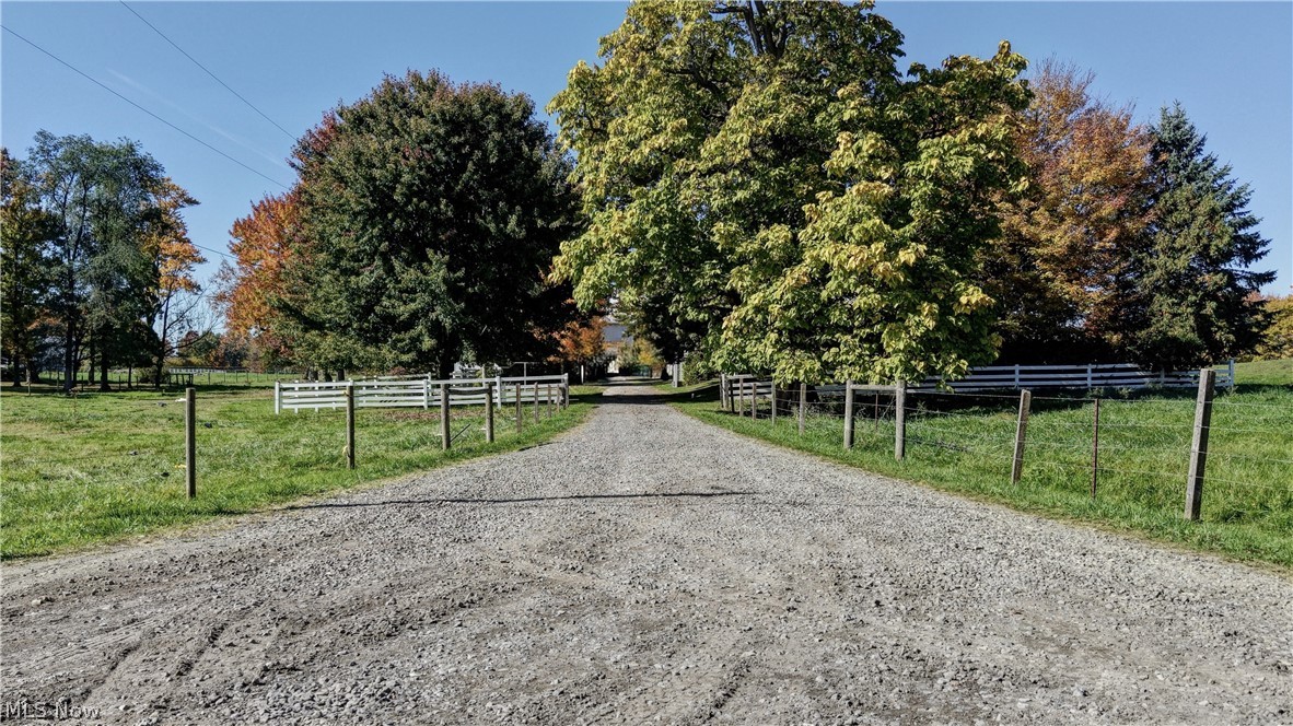 9291 N Girdle Road Middlefield OH 44062