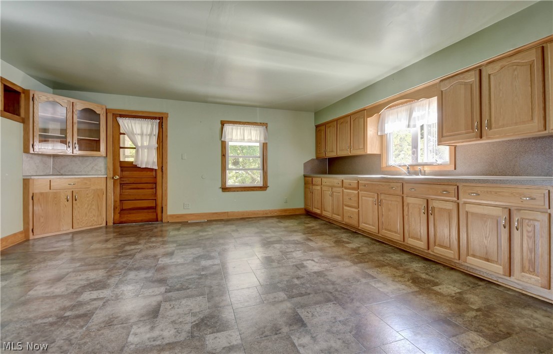 9291 N Girdle Road Middlefield OH 44062
