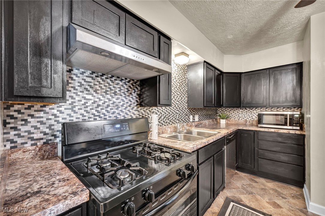 217 Tyler Avenue Cuyahoga Falls OH 44221