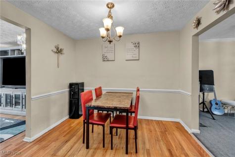 217 Tyler Avenue Cuyahoga Falls OH 44221