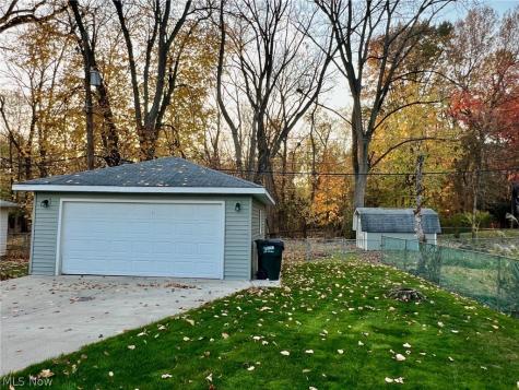 5064 Andover Boulevard Garfield Heights OH 44125