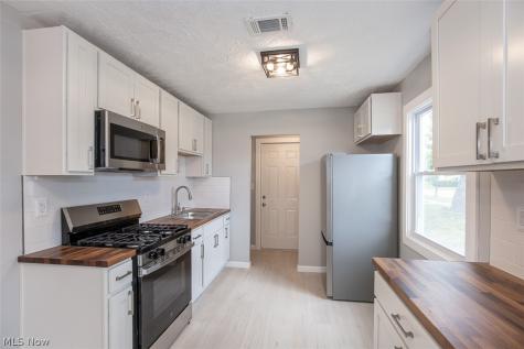 12215 Guardian Boulevard Cleveland OH 44135