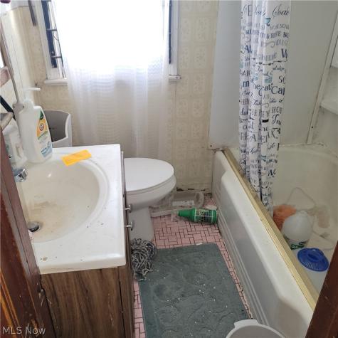 3709 E 106th Street Cleveland OH 44105