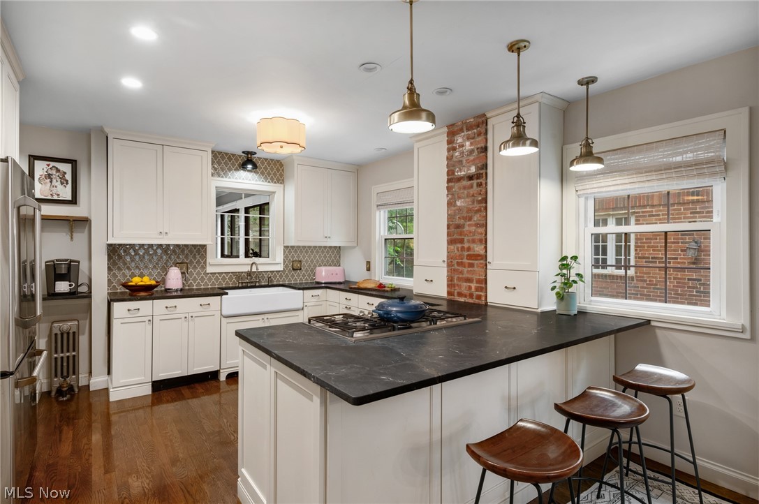 16830 Holbrook Road Shaker Heights OH 44120