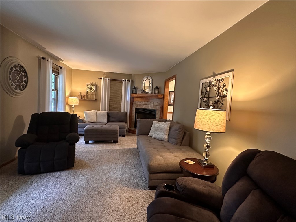 366 Westview Avenue Hubbard OH 44425