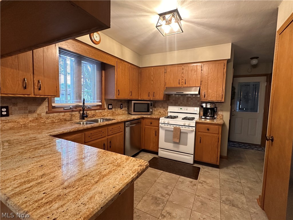 366 Westview Avenue Hubbard OH 44425