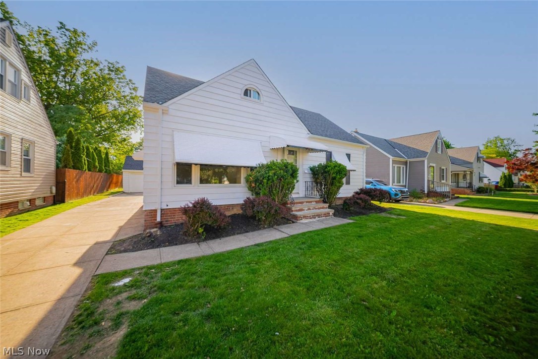420 E 271st Street Euclid OH 44132