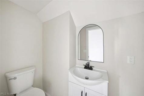 420 E 271st Street Euclid OH 44132