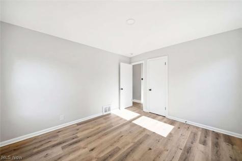 420 E 271st Street Euclid OH 44132
