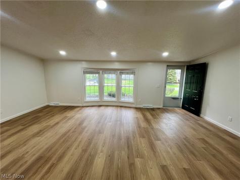 93 Fell Avenue Northfield Village OH 44067