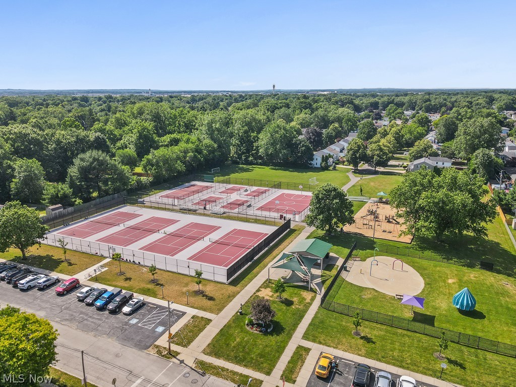 4557 W 223rd Street Fairview Park OH 44126