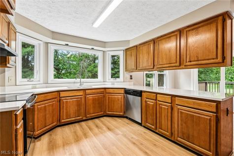 941 Karla Drive Clinton OH 44216