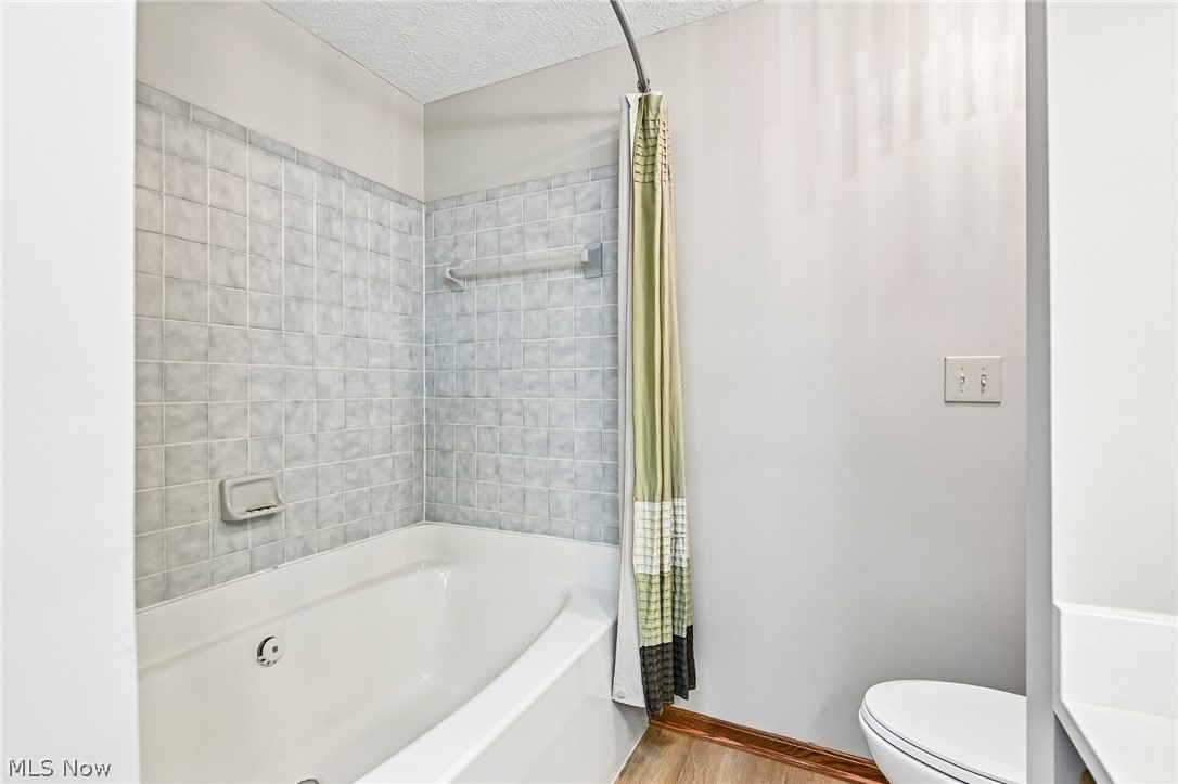 941 Karla Drive Clinton OH 44216