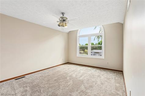 941 Karla Drive Clinton OH 44216
