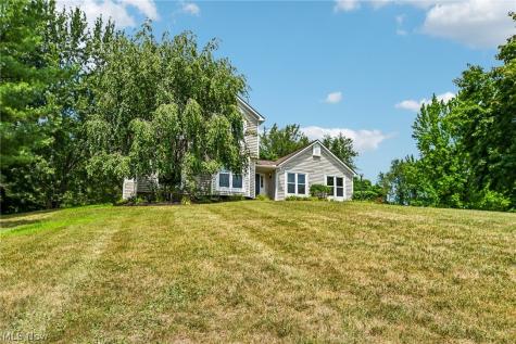 941 Karla Drive Clinton OH 44216