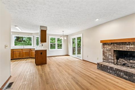 941 Karla Drive Clinton OH 44216