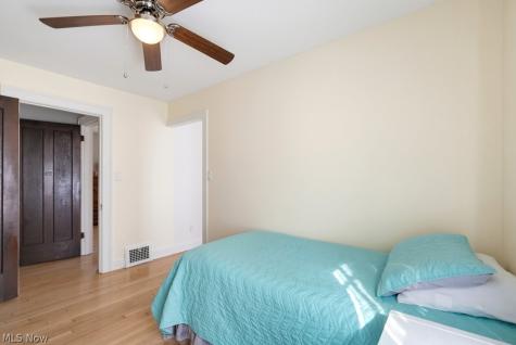 3818 Parkdale Road Cleveland Heights OH 44121