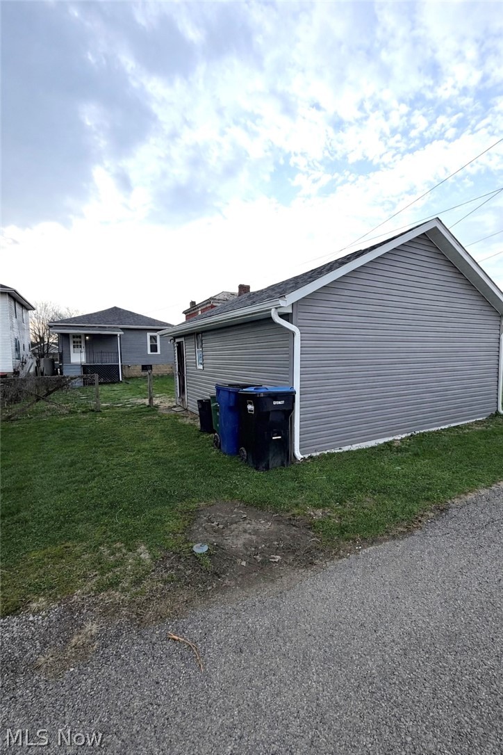 776 Larzelere Avenue Zanesville OH 43701