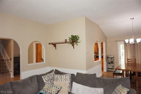 28096 Edgepark Drive North Olmsted OH 44070