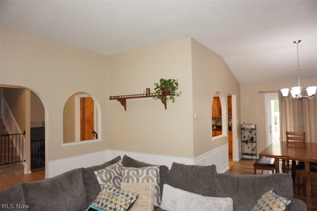 28096 Edgepark Drive North Olmsted OH 44070