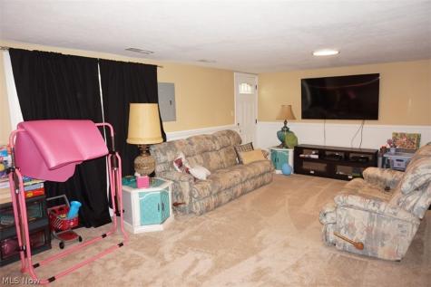 28096 Edgepark Drive North Olmsted OH 44070