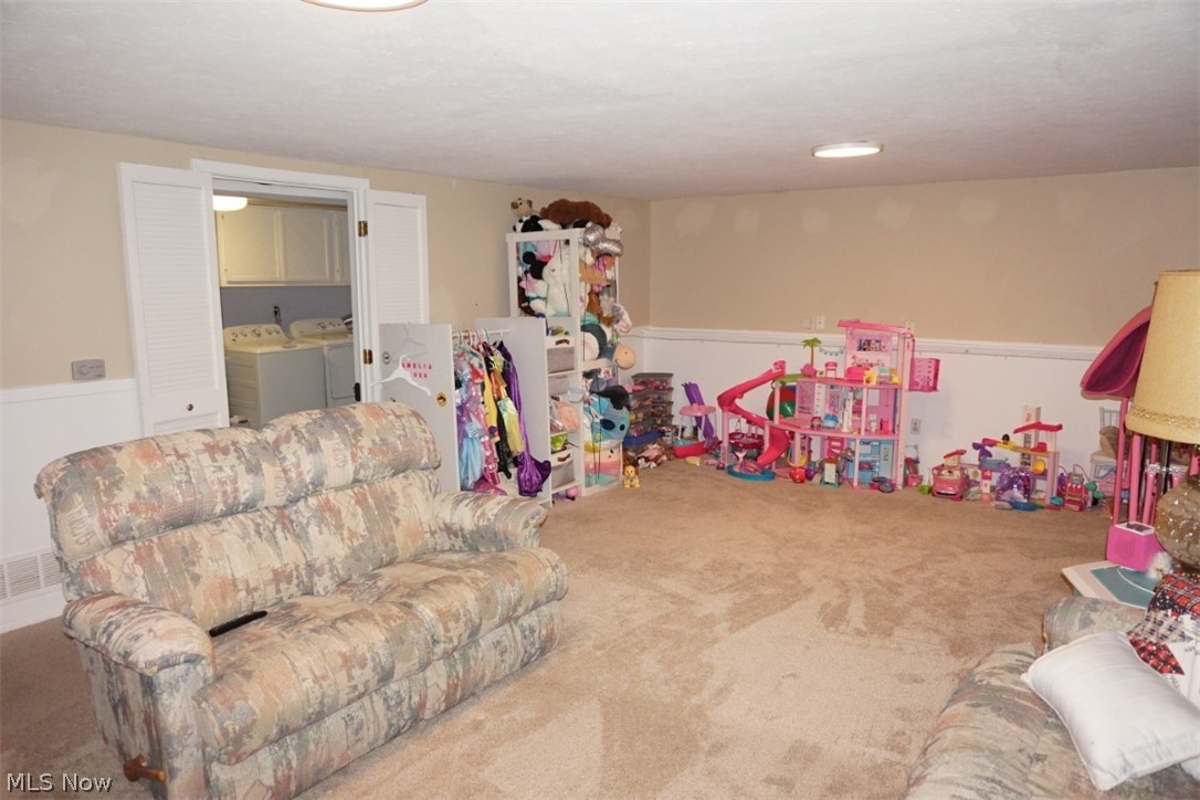 28096 Edgepark Drive North Olmsted OH 44070