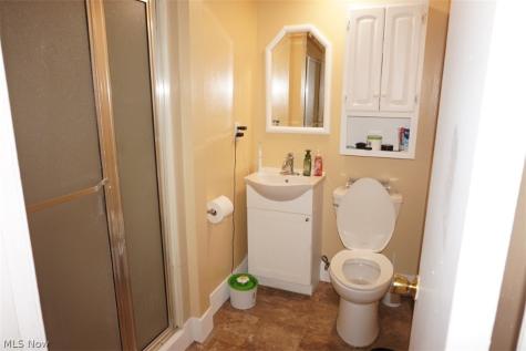 28096 Edgepark Drive North Olmsted OH 44070