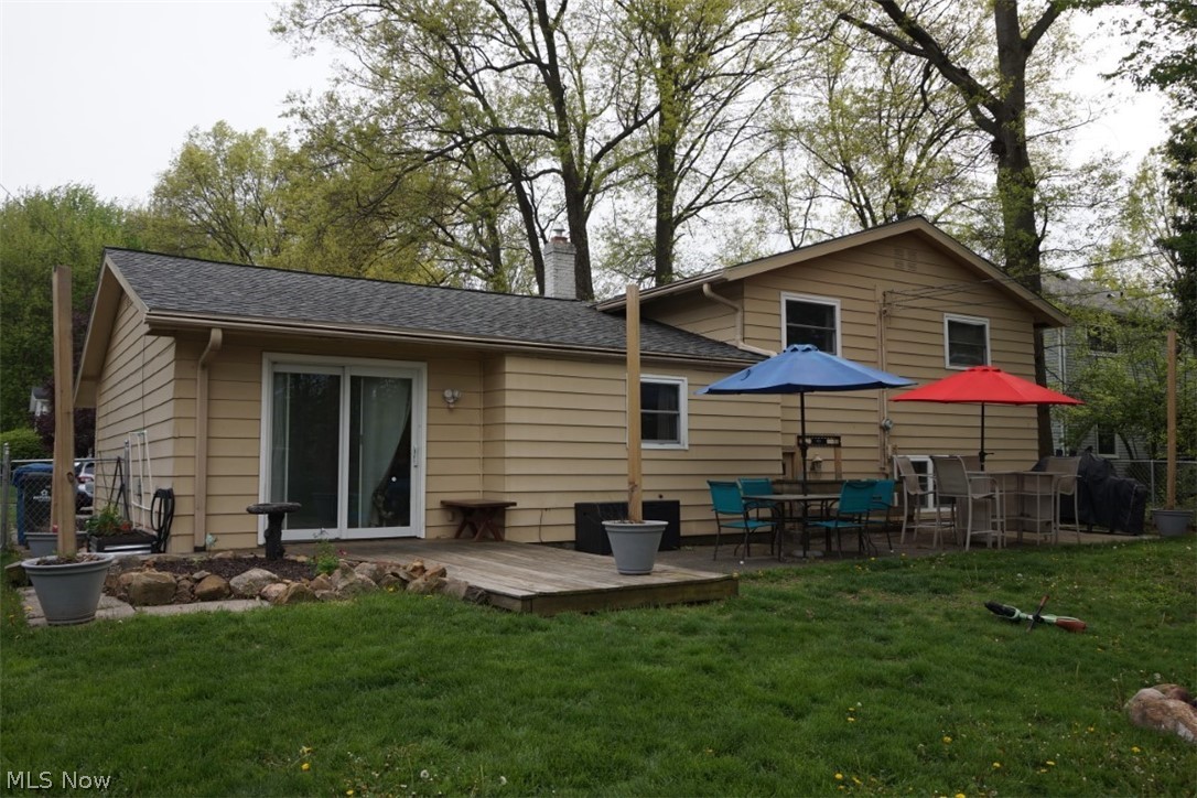 28096 Edgepark Drive North Olmsted OH 44070