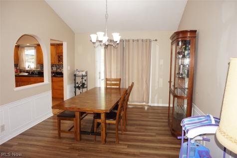 28096 Edgepark Drive North Olmsted OH 44070