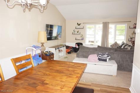 28096 Edgepark Drive North Olmsted OH 44070