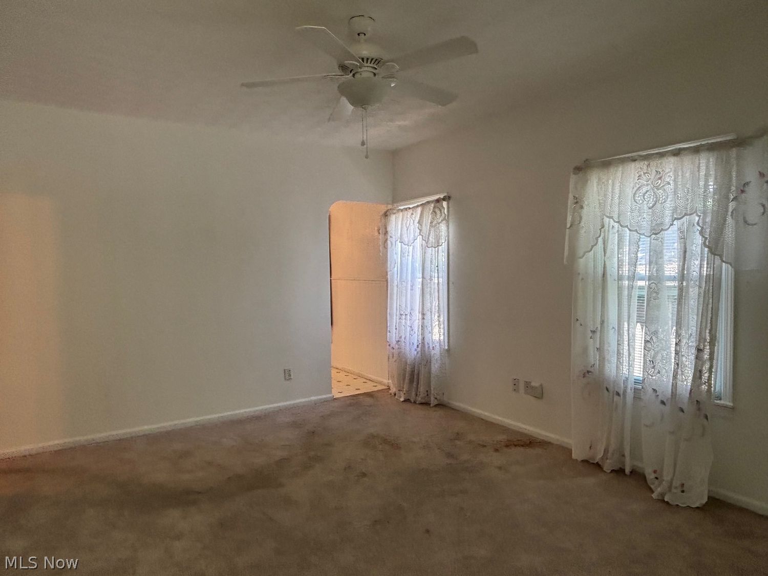 978 Indian Trail Akron OH 44314