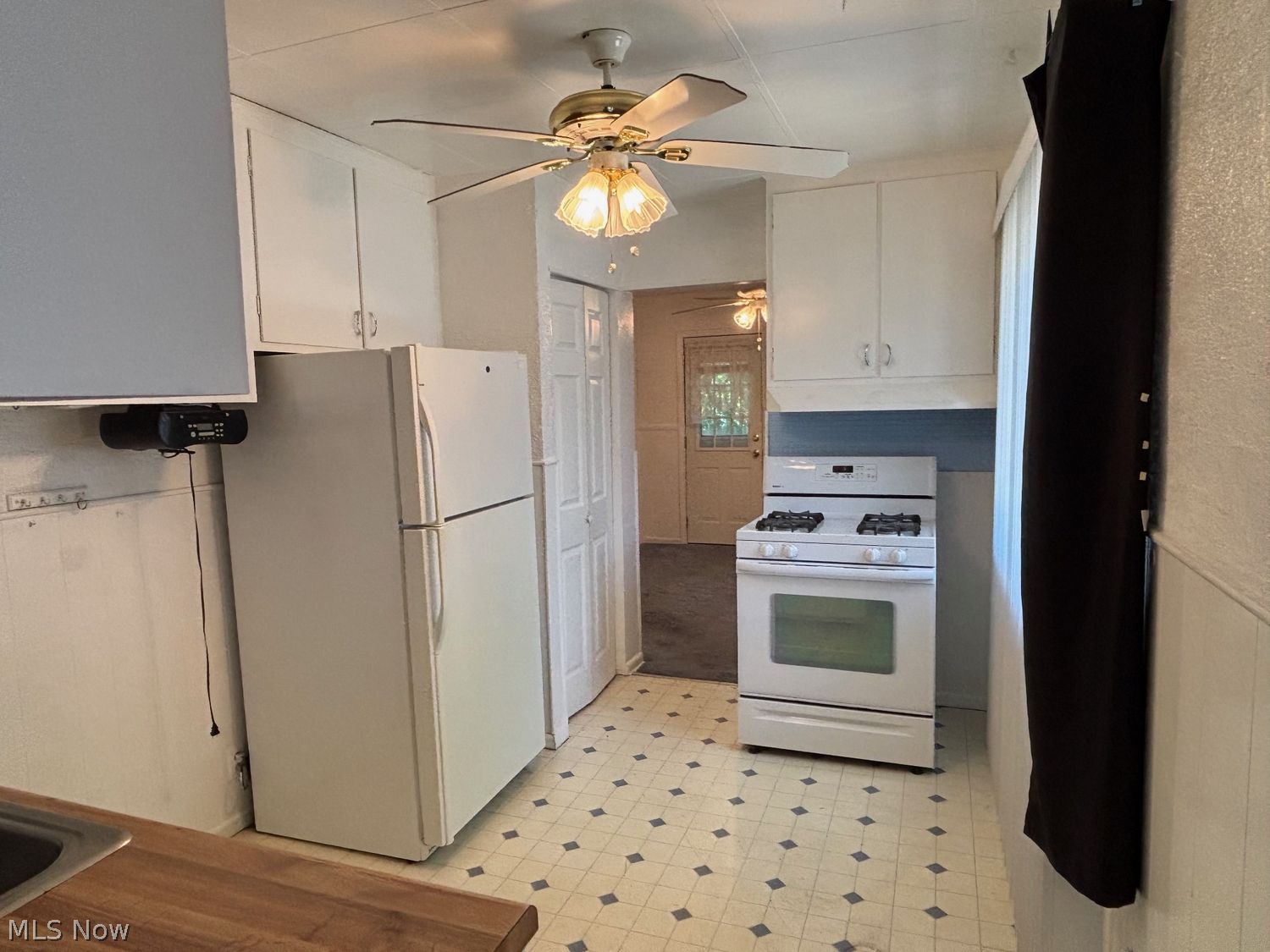 978 Indian Trail Akron OH 44314
