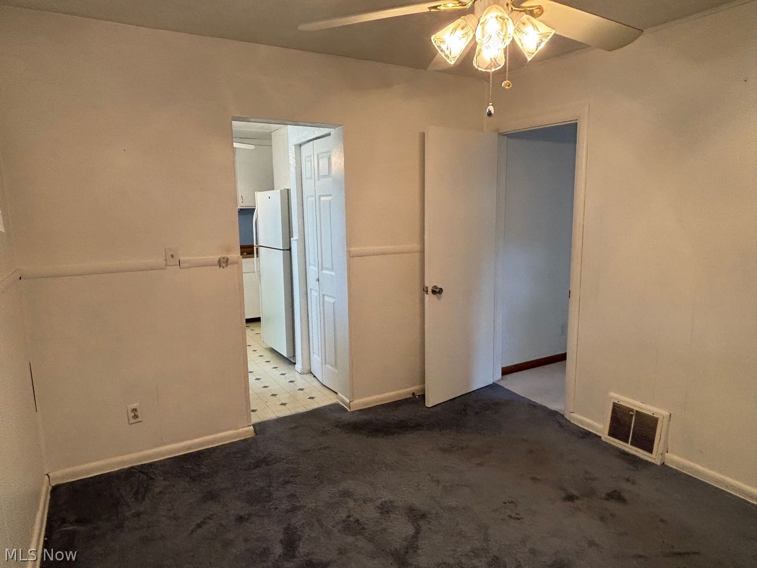978 Indian Trail Akron OH 44314