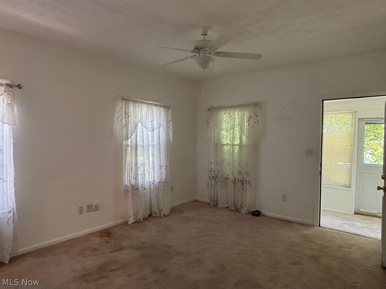 978 Indian Trail Akron OH 44314