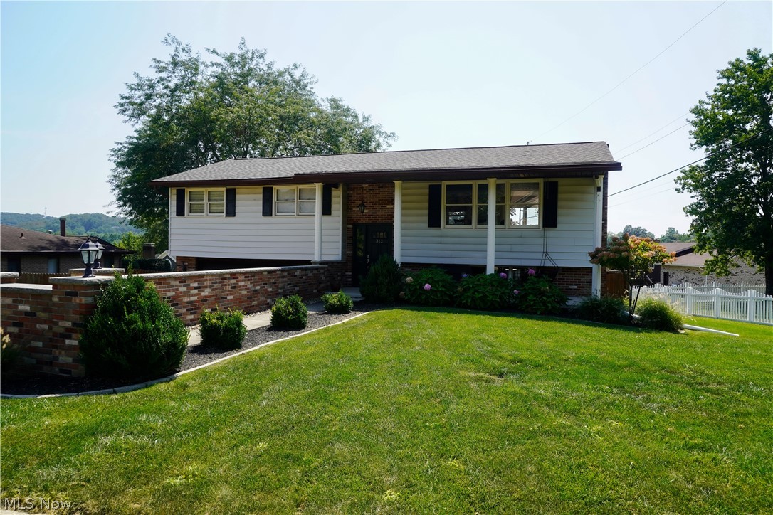 312 Donahey Avenue NE New Philadelphia OH 44663