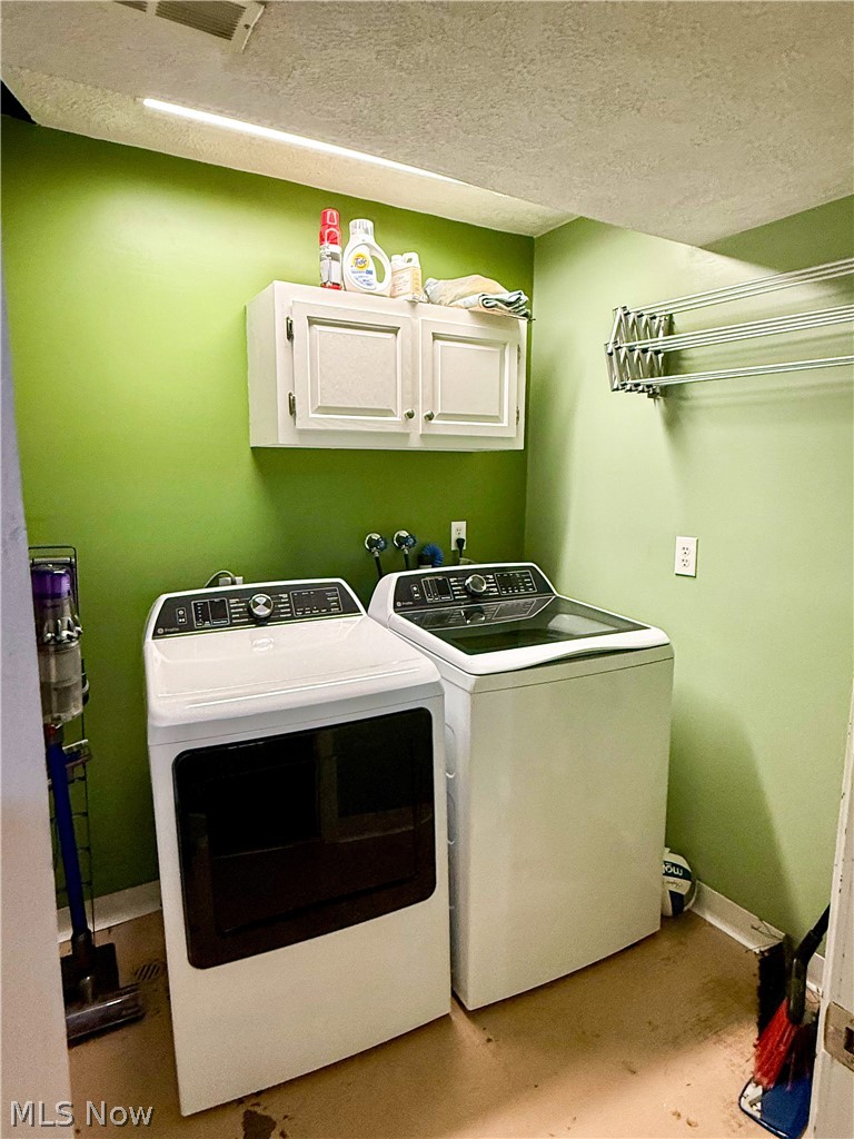 312 Donahey Avenue NE New Philadelphia OH 44663