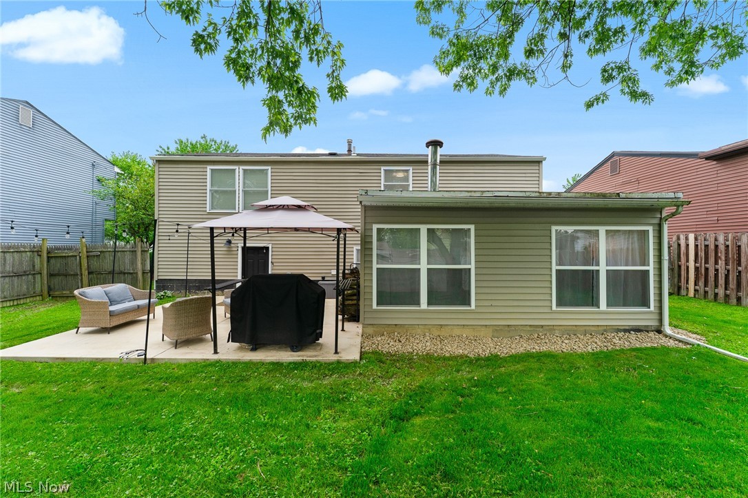 811 Illinois Avenue Mcdonald OH 44437