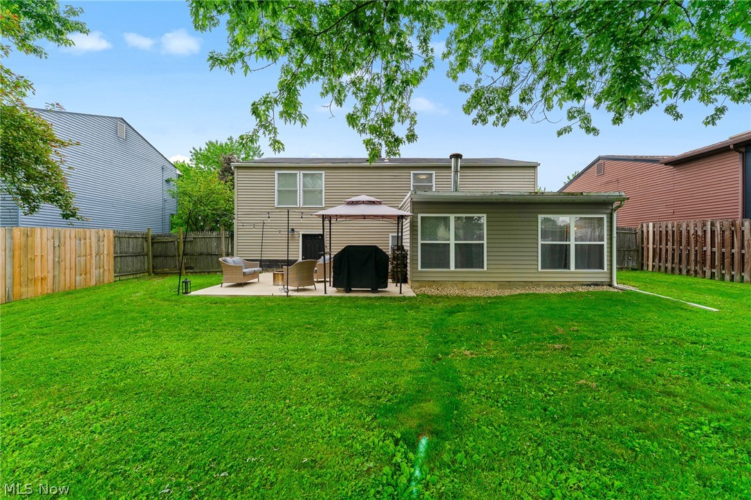 811 Illinois Avenue Mcdonald OH 44437