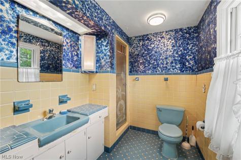 19909 Malvern Road Shaker Heights OH 44122
