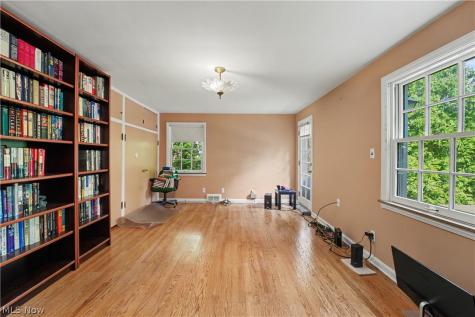 19909 Malvern Road Shaker Heights OH 44122