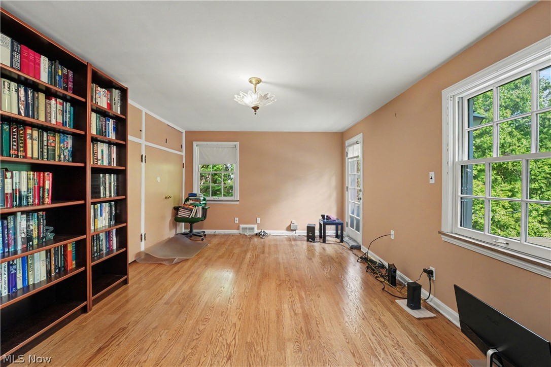 19909 Malvern Road Shaker Heights OH 44122