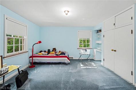 19909 Malvern Road Shaker Heights OH 44122