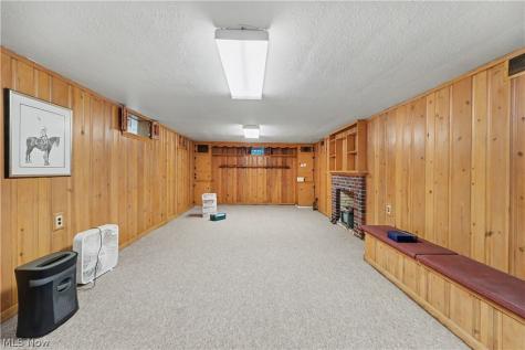 19909 Malvern Road Shaker Heights OH 44122