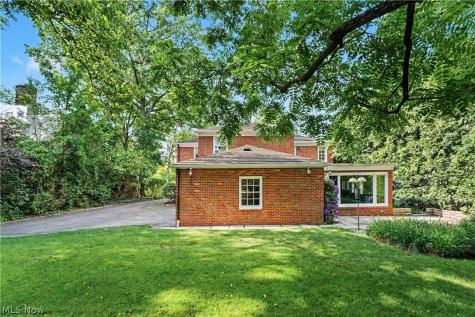 19909 Malvern Road Shaker Heights OH 44122