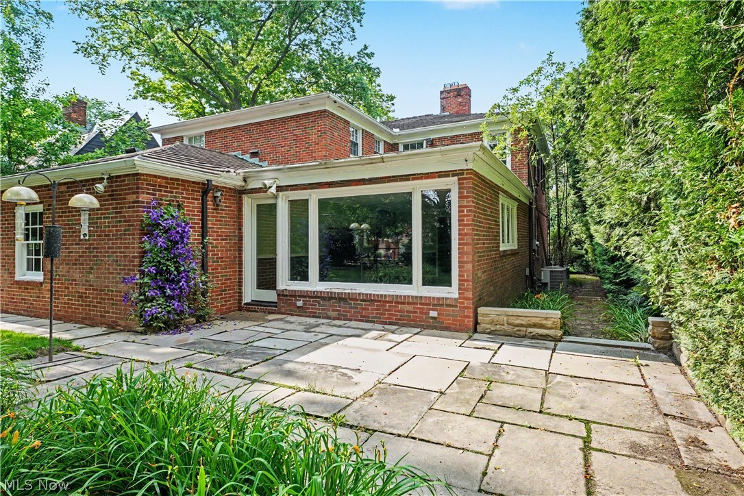 19909 Malvern Road Shaker Heights OH 44122