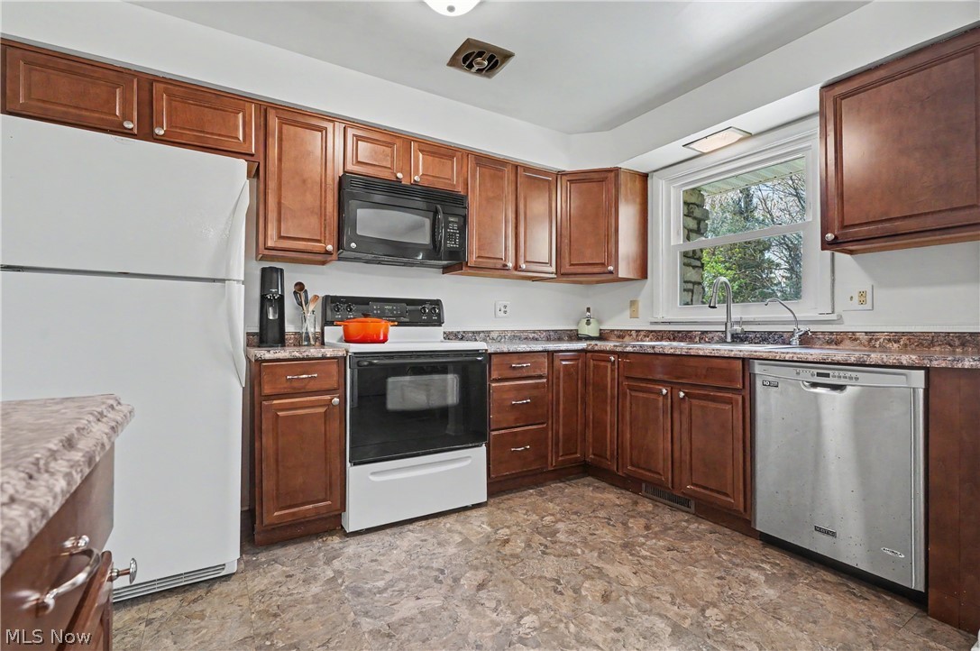 1038 Elno Avenue Kent OH 44240